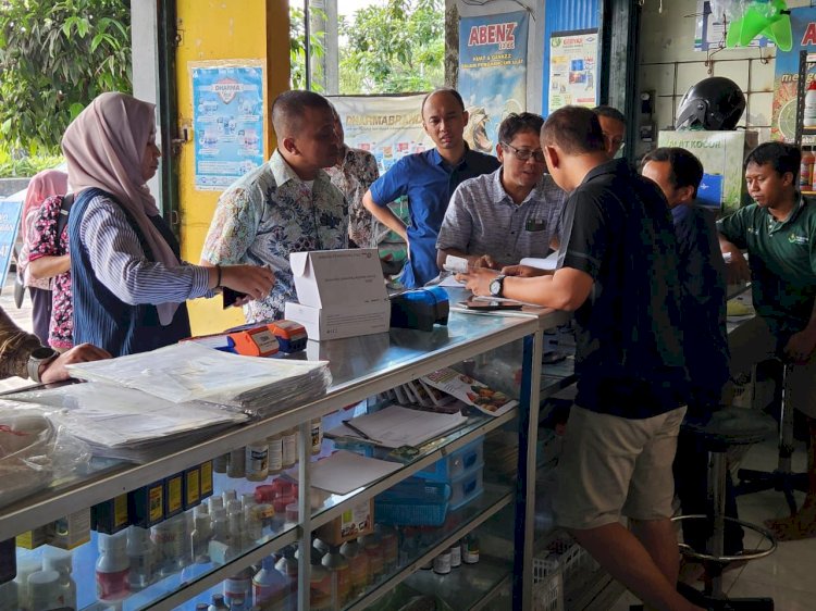Tim Satgassus Polri Singgah Di Kios Penyedia Pupuk Bersubsidi Wilayah Borobudur. Istimewa