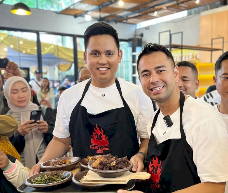 Bupati Kendal Dico Ganinduto dan artis Raffi Ahmad makin sering menunjukkan sedang bareng. Dicky Aditya/RMOLJateng