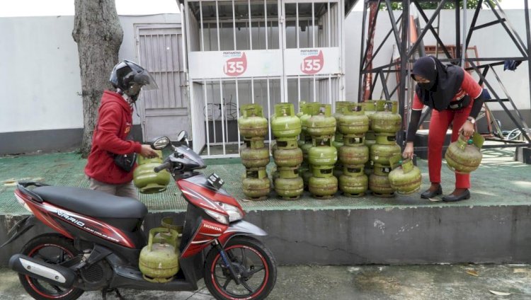 Konsumsi LPG 3 kg di Kabupaten Kudus sebesar 33 ribu tabung per hari dan di atas dari konsumsi normal sebesar 32 ribu tabung per hari. 