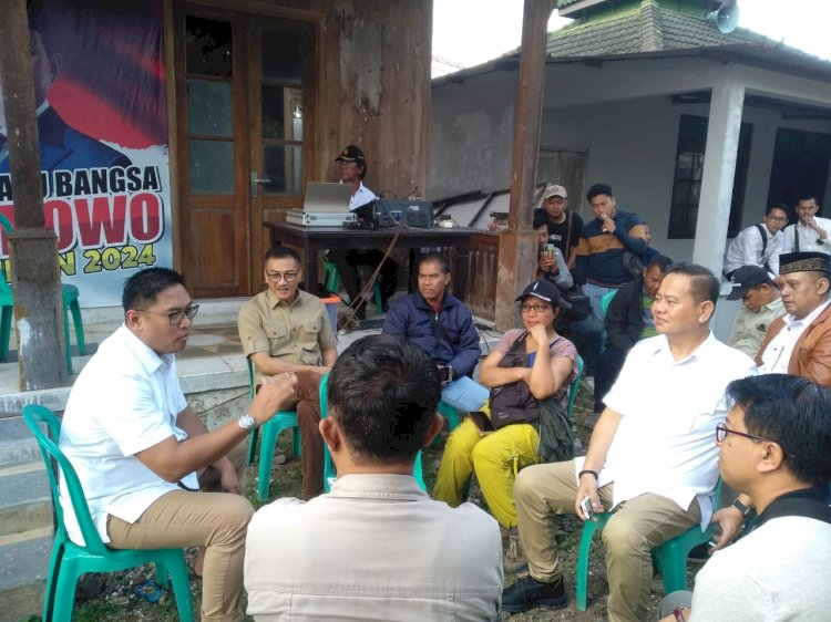 Ketua DPD Partai Gerindra Jawa Tengah Sudaryono Saat Berbincang Dengan Awak Media Di Tengah Safari Politiknya Di DPC Partai Gerindra Salatiga, Minggu (09/06). Erna Yunus B/RMOLJawaTengah