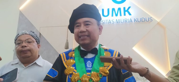 Rektor Universitas Muria Kudus, Prof. Darsono