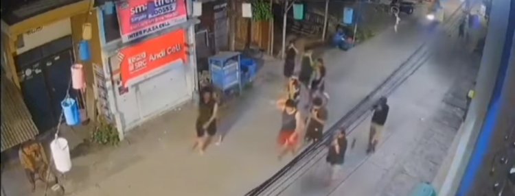 Tawuran Gangster Dilakukan Anak-Anak Remaja Dan Pelajar Makin Meresahkan Masyarakat Kota Semarang. Tangkapan Layar/Dicky A Wijayaa/RMOLJawaTengah