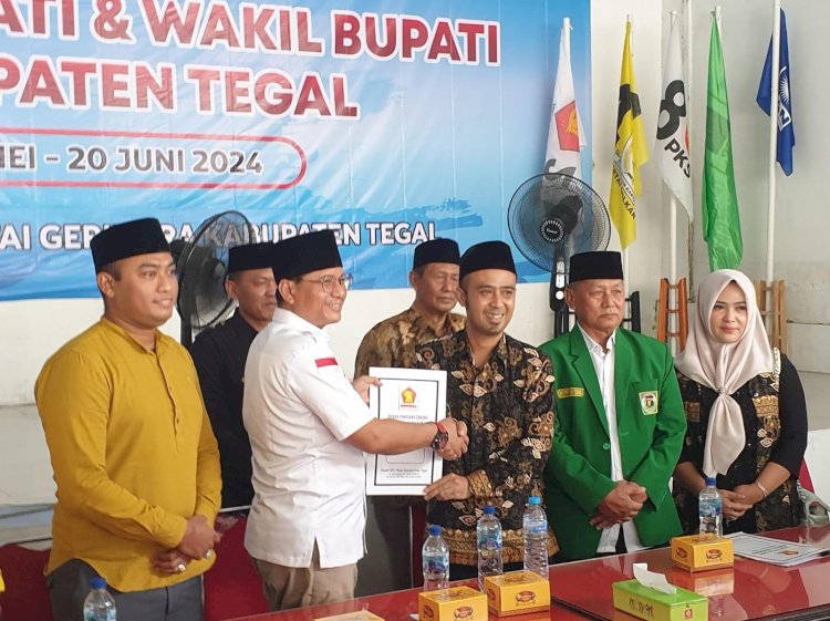 Mohamad Adi Prasetyo mendaftar sebagai Cabup Tegal 2024 lewat Poros Tengah