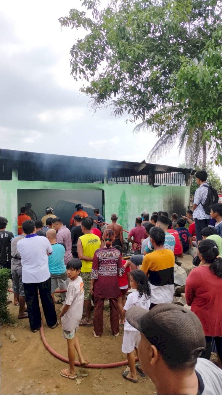 Gudang Milik Harno Terbakar, Kamis (27/06). Dokumentasi Pemadam Kebakaran Wonogiri/RMOLJawaTengah