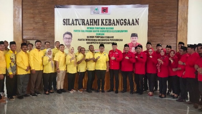 DPC PDI Perjuangan Karanganyar mengakhiri safari politiknya dengan bersilaturahmi  ke DPD Partai Golkar. Dian Tanti/RMOLJateng