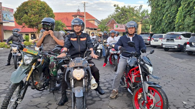 Mengawali start dari Mapolsek Kudus Kota, rombongan pejabat Forkompincam menuju wisata religi di lereng Gunung Muria. Arif Edi Purnomo/RMOLjateng 
