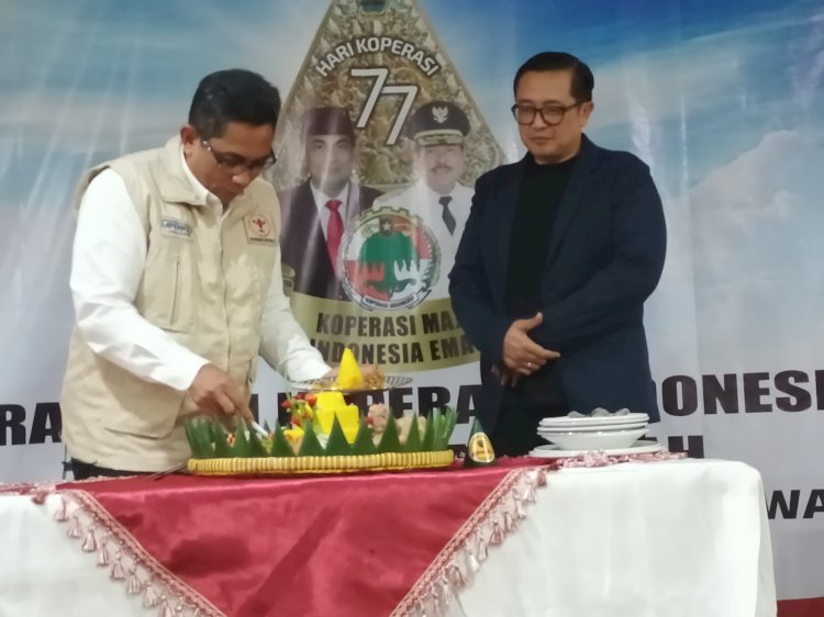 Tasyakuran Dalam Rangka Hari Koperasi Yang Ke 77 Yang Digelar Dewan Koperasi Indonesia (Dekopin) Berlangsung Di Aula Lantai 4 Gedung DPRD Provinsi Jawa Tengah Di Semarang, Kamis (11/07) Malam. Umar Dani/RMOLJawaTengah