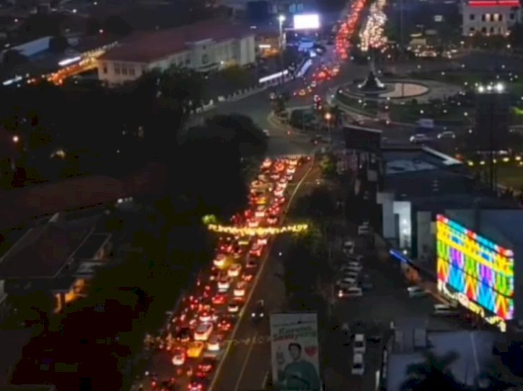 Macet di Semarang bisa semakin parah karena masyarakat lebih senang menggunakan kendaraan pribadi. Dicky Aditya/RMOLJateng