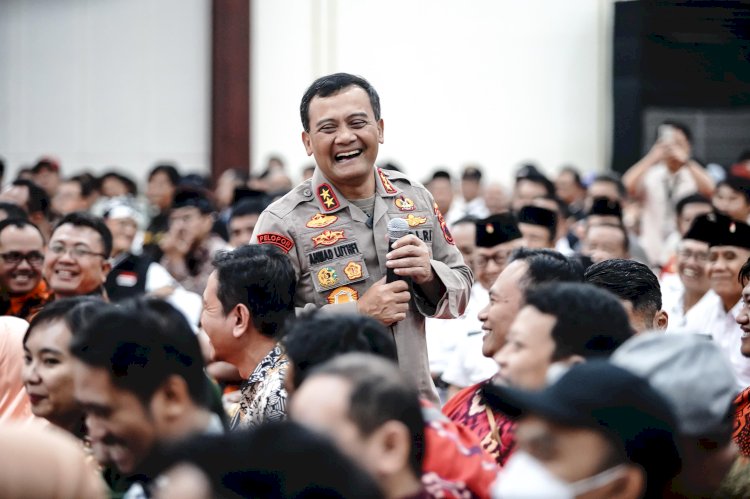 Operasi Patuh Candi 2024, Polda Jateng mencatat 22.389 pelanggaran lalu lintas terekam kamera ETLE, dengan 11.095 pelanggar diberikan teguran. Umar Dani/RMOLJateng