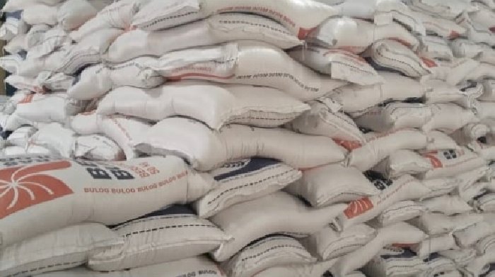 Stok beras di gudang Bulog Triyagan. Istimewa