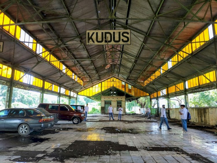  Keberadaan stasiun kereta api yang berlokasi di Desa Wergu Wetan, Kecamatan Kota Kudus, kondisinya mangkrak dan tidak terurus . (istimewa) 