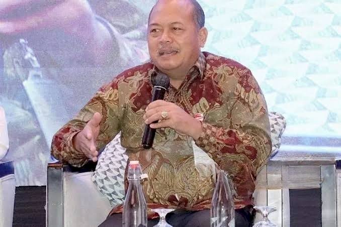 Usai dilantik sebagai PJ Bupati Pati yang baru oleh Pj Gubernur Sujarwanto Dwiatmoko terbang menuju IKN mengikuti rapat dengan Presiden Joko Widodo hari ini. 