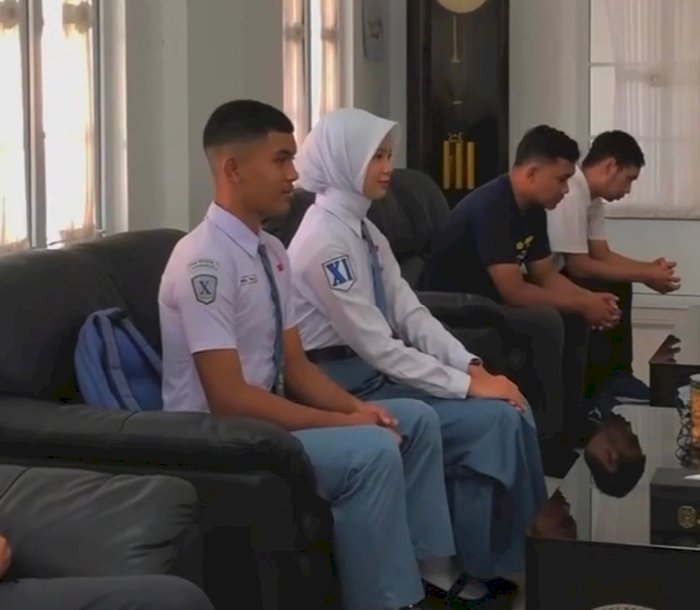 Farrel Virensa Syahroni dari SMAN 1 Karanganyar dan Althafa Maihira Kayla Putri Anung dari SMAN 2 Karanganyar. Dian Tanti/RMOLJateng 