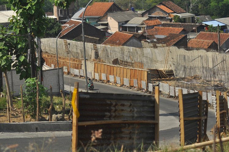 Kondisi Perbaikan Jalan Kalipancur, Kota Semarang, Jumat (23/08). Wahyu Sulistiyawan/RMOLJawaTengah