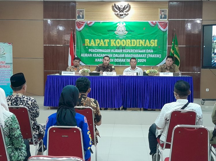 Rapat koordinasi Tim Pengawasan Aliran Kepercayaan dan Aliran Keagamaan (Pakem) di Aula Kejari Demak, Jumat (23/8). Nungki/RMOLJateng