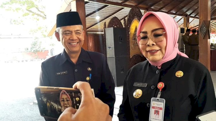 Ketua PDIP Sri Sumarni usai melantik tiga kepala OPD Grobogan di Pendapa, Senin (26/8) siang. Rubadi/RMOLJateng