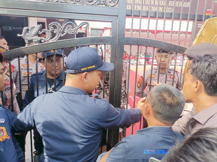 Petugas Sekuriti KPU Jawa Tengah, Rabu (28/08) Pagi. Umar Dani/RMOLJawaTengah