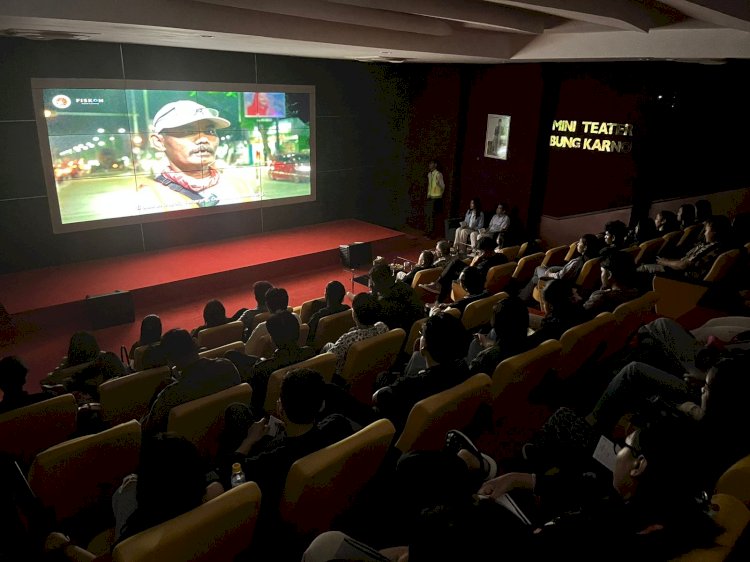 Suasana diseminasi hasil karya tugas akhir mahasiswa di ruang Mini Theater Bung Karno, Gedung DPRD Kota Salatiga. Erna Yunus B/RMOLJateng