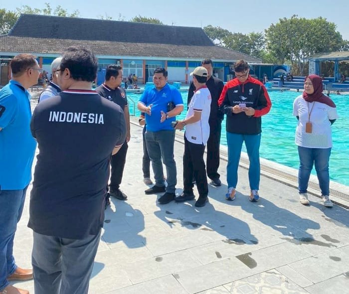 Panitia Pekan Paralimpiade Nasional (Peparnas) Meninjau Venue Renang Di Karanganyar. Istimewa/RMOLJawaTengah