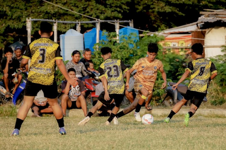 Ambisi PS Klumpit mempertahankan posisi sebagai pemuncak klasemen sementara Sukun U23 League Askab PSSI Kudus 2024 benar-benar tak terbendung, usai melibas Pedawang FC dengan gol fantastis 4-1.  Official Sukun U23 League