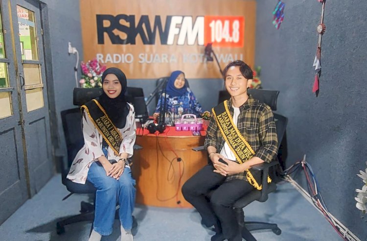 Pemenang pemilihan Mas dan Mbak Duta Wisata Kabupaten Demak adalah Fajar Ilham Maulana dan Cintya Cahyaningrum. Istimewa