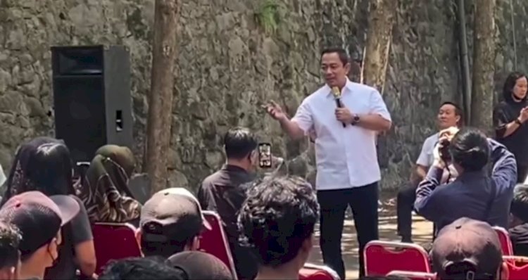 Calon wakil gubernur Jawa Tengah Hendrar Prihadi berkesempatan menemui para buruh guna mendengar keluhan dan saran mereka tentang pembangunan di Jawa Tengah dalam hal kesejahteraan buruh serta pekerja. Dicky Aditya/RMOLJateng
