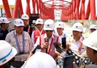 Menhub Budi Karya Tinjau Proyek Rel Layang Simpang Joglo Solo