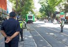 Mobil Tertabrak Kereta Batara Kresna di Jalur Utama Kota Solo