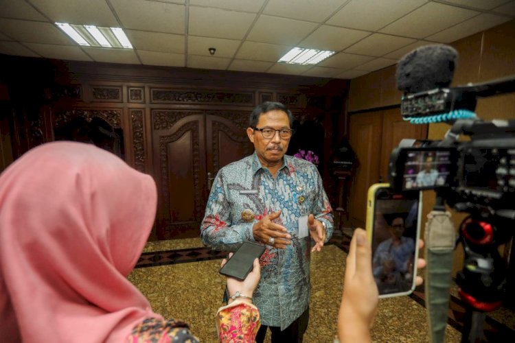 Pj Gubernur Jawa Tengah Nana Sudjana Mengajak Berbagai Pihak Agar Edukasi Dan Cegah Gangster. Dicky A Wijaya/RMOLJawaTengah 