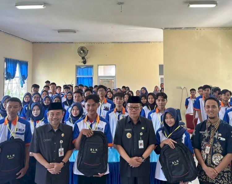Dinnakerind Demak mengajak masyarakat bergabung ikut pelatihan BLK, banyak keuntungan didapatkan. Dicky Aditya/RMOLJateng 