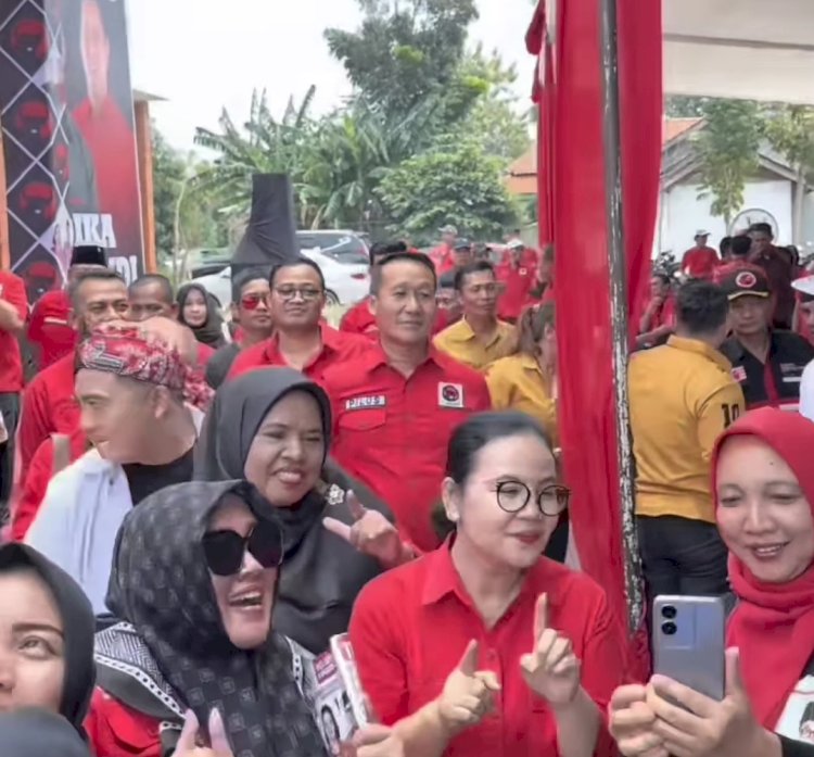 Agustina-Iswar Kembali Adakan Pertemuan Dengan Relawan Jaguar Memperkuat Dukungan Agar Tetap Solid. Dicky A Wijaya/RMOLJawaTengah