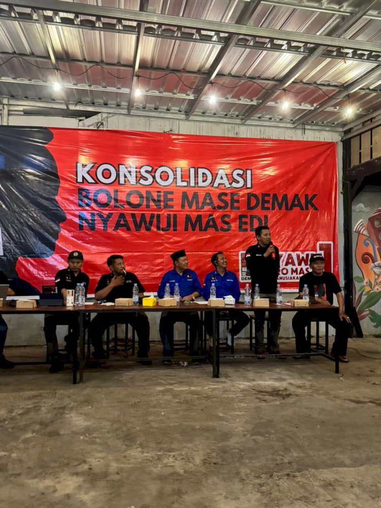 Bolone Mase Demak Yang Sudah Mendeklarasikan Dukungannya Kepada Pasangan Lutfi-Taj Yasin Untuk Pilgub Jateng Kembali Deklarasikan Dukungan Kepada Edi Sayudi-Eko Untuk Pilbup Demak, Kamis (10/10). Istimewa/RMOLJawaTengah