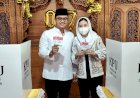 Jalan Kaki Didampingi Keluarga, Cabup Ilyas Akbar Gunakan Hak Pilihnya Di TPS 07 