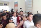 Nyoblos Di TPS 12, Jokowi Diserbu Warga