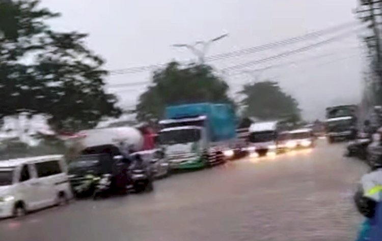 Hujan lebat diprediksi akan mulai akhir tahun sejak November sampai awal 2025 nanti. Dicky Aditya/RMOLJateng