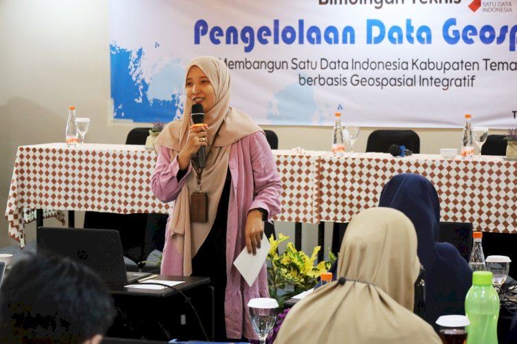 Dinas Komunikasi dan Informatika (Dinkominfo) Kabupaten Temanggung melalui Bidang Statistik dan Persandian menyelenggarakan Bimbingan Teknis Pengelolaan Data Geospasial dengan tema Membangun Satu Data Indonesia Kabupaten Temanggung Berbasis Geospasial Integratif, Temanggung, Selasa (12/11) pagi.