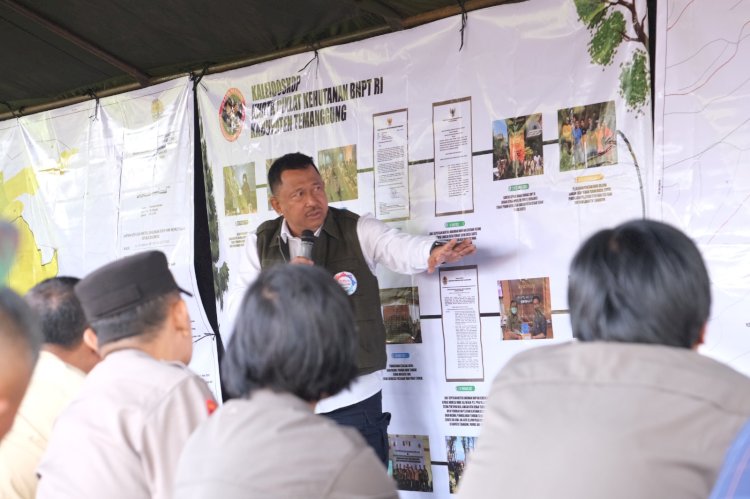 Badan Nasional Penanggulangan Terorisme (BNPT) RI Menyelenggarakan Penanaman Pohon Dalam Rangka Perlindungan Hutan Di Kawasan Hutan Dengan Tujuan Khusus (KHDTK), Serta Diklat Kehutanan BNPT RI Kabupaten Temanggung Yang Bertempat Di Wilayah Kawasan Terpadu Nusantara (KTN) Kecamatan Bansari, Temanggung, Kamis (14/11). Istimewa