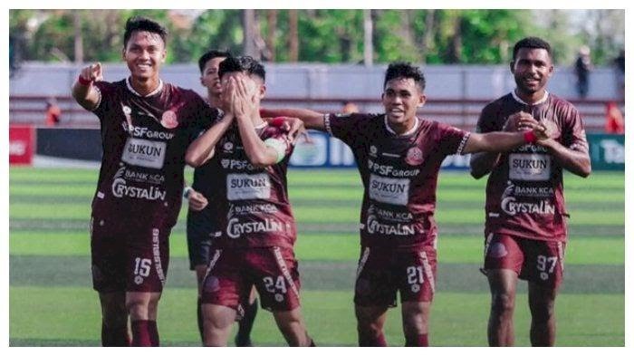 Para Pemain Persipa Merayakan Gol Yang Dicetak Ahmed Syuhada Menit Ke-14. Istimewa.