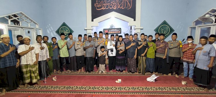 Kapolres Purbalingga, AKBP Rosyid Hartanto, Saat Melaksanakan Safari Subuh di Masjid Daarul Mujahidin, Kelurahan Penambongan, Kecamatan Purbalingga, Kabupaten Purbalingga, Rabu (27/11). Istimewa
