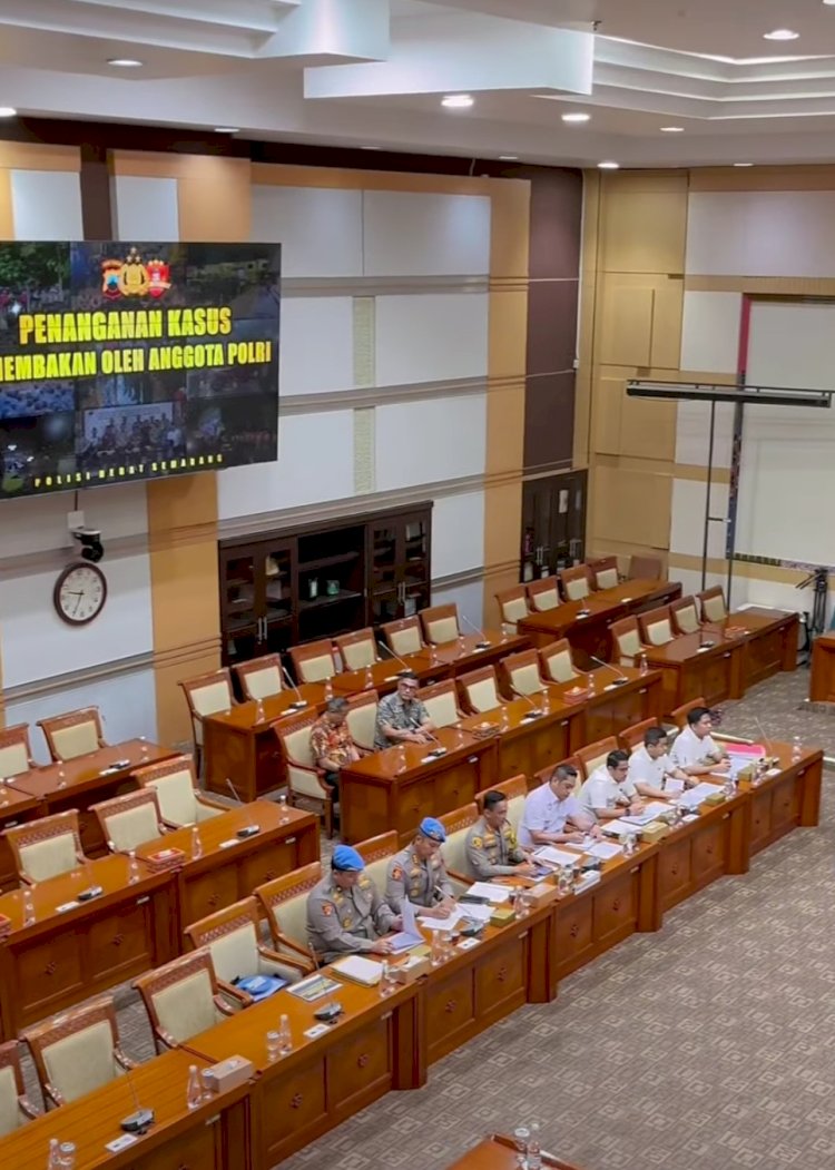 Komisi III DPR RI Lakukan Rapat Dengar Pendapat, Selasa (03/12) Menghadirkan Jajaran Polrestabes Semarang Dan Polda Jawa Tengah Atas Kasus Dugaan Penembakan Beberapa Pelajar Menewaskan Satu Orang. Istimewa