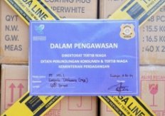 Lindungi Industri Dalam Negeri, Produk Keramik Ilegal Dicekal. Dokumentasi