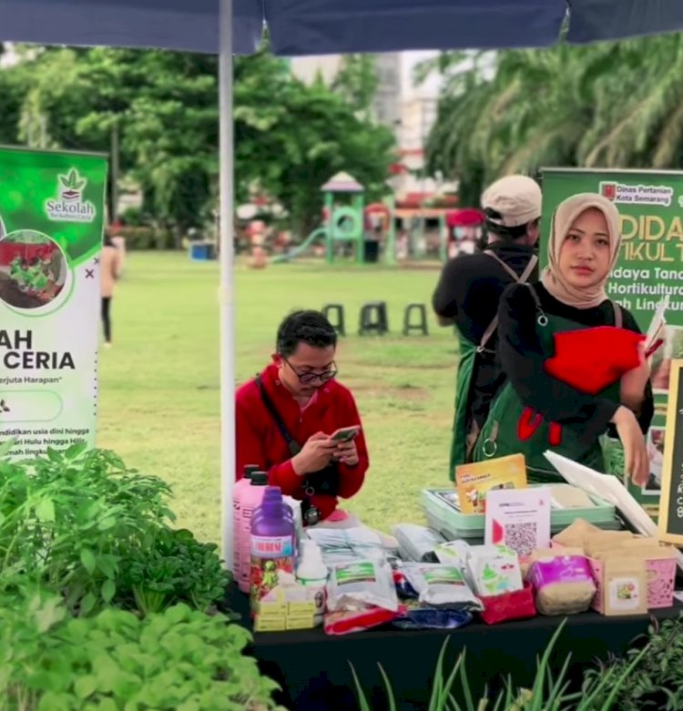 Simpang Lima Farmer Market setelah launching, Minggu (8/12), akan hadir setiap Minggu di Taman Indonesia Kaya. Dicky Aditya/RMOLJateng
