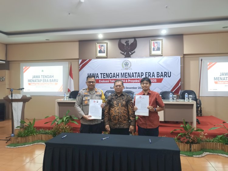 RMOLJateng Dan Polda Jawa Tengah Telah Lakukan Penanda Tanganan Kerja Sama Atau Mou Kesepakatan Bersama, Senin (16/12). Dicky A Wijaya/RMOLJawaTengah