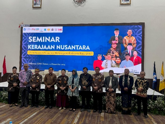 KPH Eddy Wirabumi (no 4 dari kanan) kembali terpilih sebagai Ketua Umum Majelis Adat Kerajaan Nusantara (MAKN). Dian Tanti/RMOLJateng