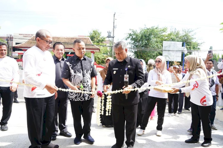 Pj Bupati Hary Agung Prabowo Yang Meresmikan Pusat Layanan Kemasan Pada Gedung UMKM Center, Kamis (19/12). Istimewa