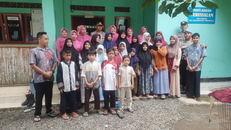 Peringati Hari Ibu, Polsek Kemangkon dan Bhayangkari Lakukan Baksos Di Panti Asuhan Nurussalam, Pelumutan, Kemangkon, Purbalingga (22/120. Istimewa