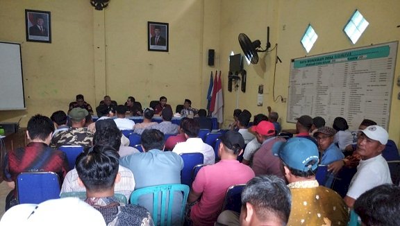 Suasana Pertemuan Antara Nelayan Dan Petugas Dari Kementrian Perikanan, Belum Lama Ini. Yon Daryono/RMOLJawaTengah