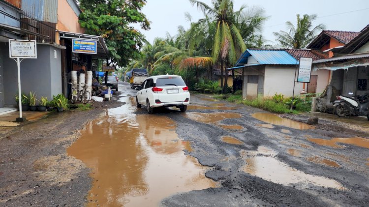 Ruas Jalan Tayu-Dukuhseti Yang Mengalami Rusak Berat Adalah Satu Dari 16 Ruas Jalan Kabupaten Yang Akan Di Perbaiki Pemkab Pati Tahun Ini. Yon Daryono/RMOLJawaTengah