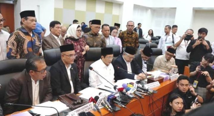 Penghitungan Bersama DPR Dan Kemenag, Efesiensikan Ongkos Berhaji 2025. Dokumentasi