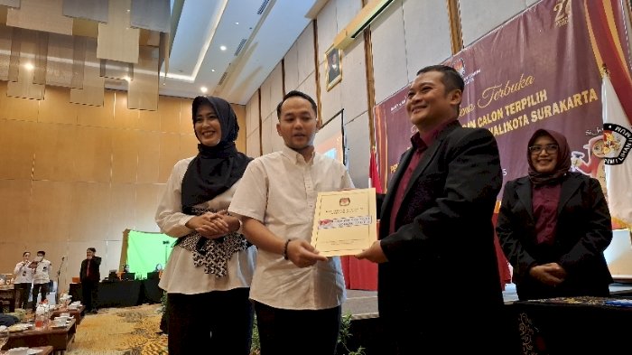 KPU Solo tetapkan Respati- Astrid sebagai Wali Kota dan Wakil Wali Kota Surakarta terpilih periode 2025–2030. Dian Tanti/RMOLJateng